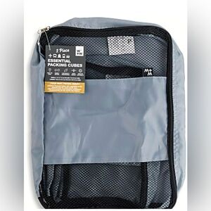 Brand new with tags 2pk Packing Cubes